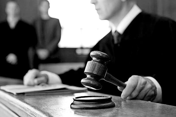 judge hammer bw Toyota Bank Polska Fined